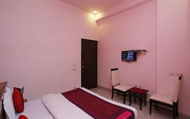 OYO 834 Hotel Aashirwaad