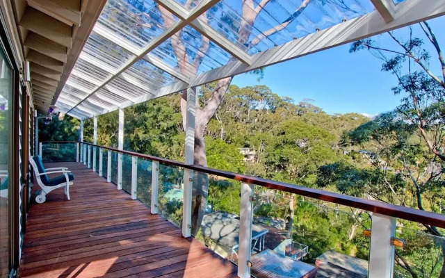 3BR Oasis With Stunning Views and Parking