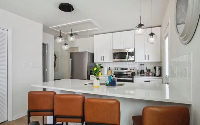 Your Amazing 3br/2ba Downtown Delight!