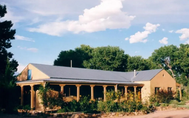 The Abiquiu Inn