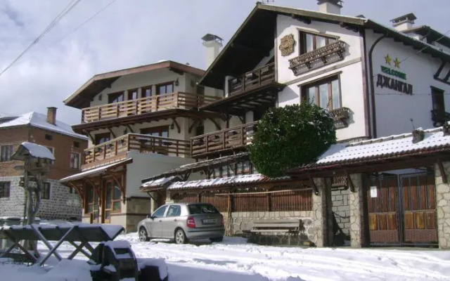 Family Hotel Djangal