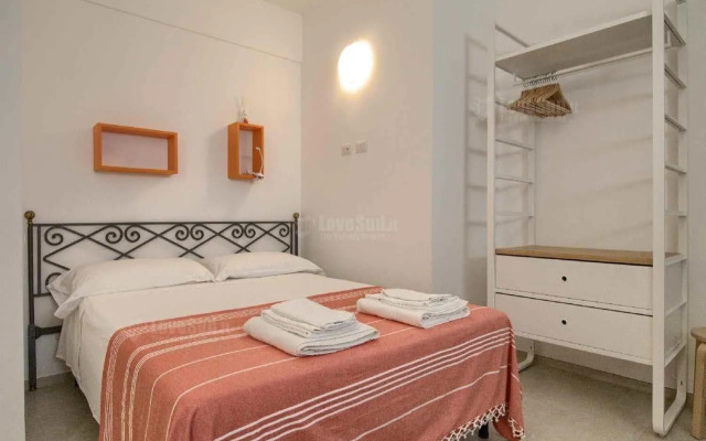 Apt A - Beach View Villa Controvento