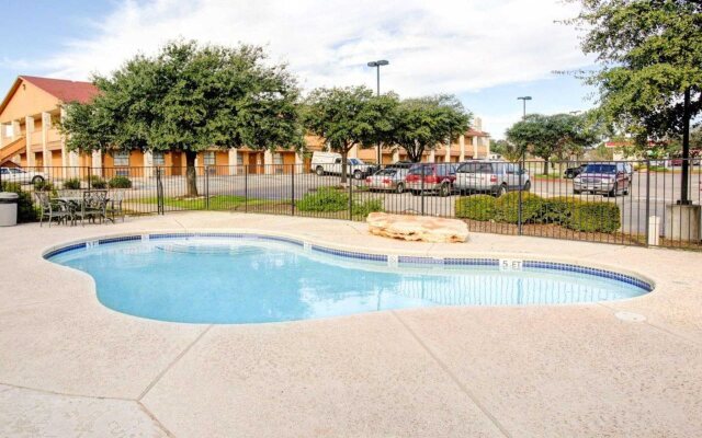Motel 6 Georgetown, TX