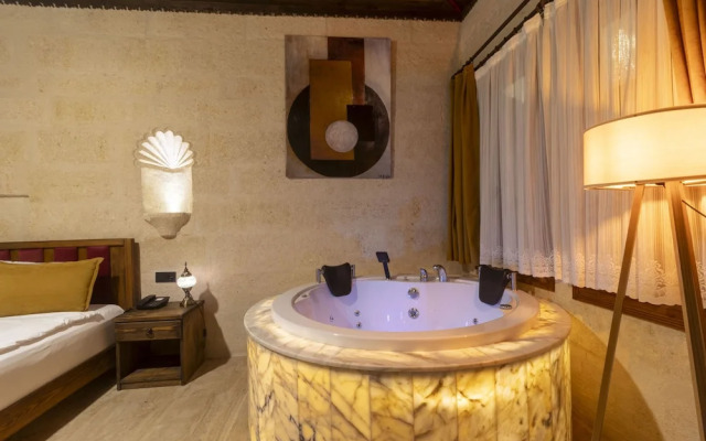 Uzay Cave Suite Hotel