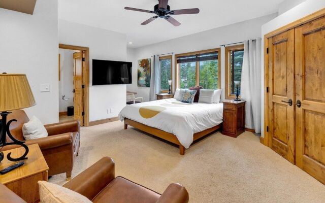 Majestic Lodge Retreat Amenities & Views