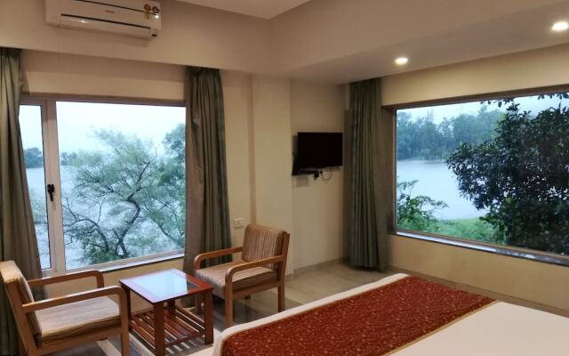 Lake View Resort