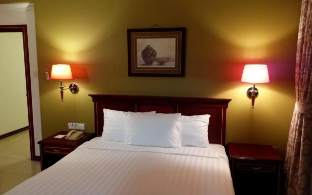 Taj Plaza Hotel