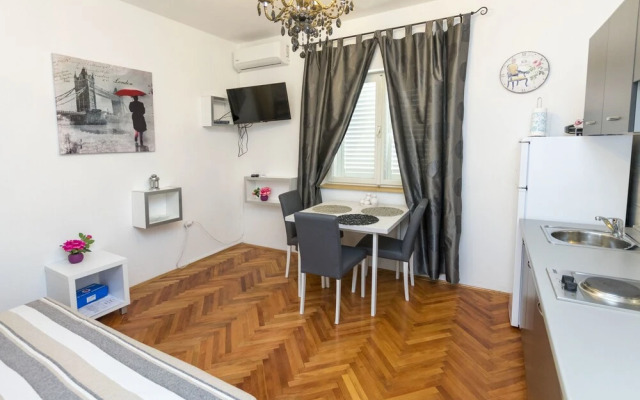Apartments Zmika