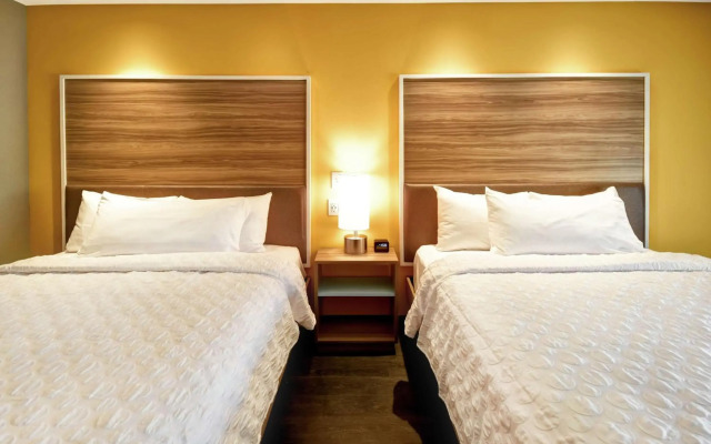 Tru by Hilton Louisville Airport