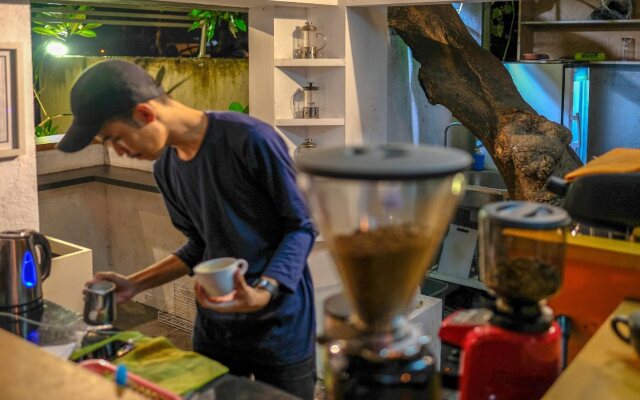 OYO 957 De-lima Residence