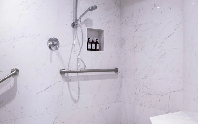 Cavendish Heights Suites