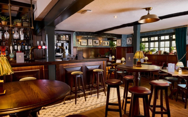 Salisbury Arms Hotel