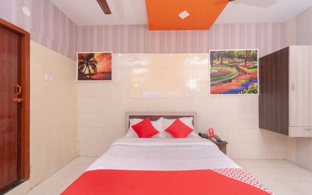 OYO 16596 Akash Inn Elite