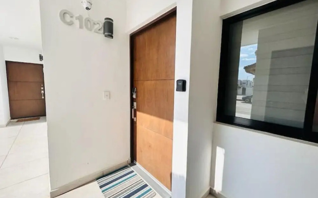 Palmilla Apartments