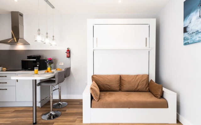 Cozy Holiday Apartment in Porthleven, No Deposit
