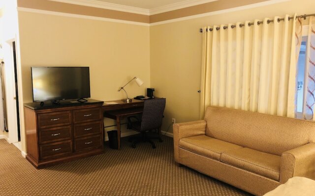 Villa On The River Inn