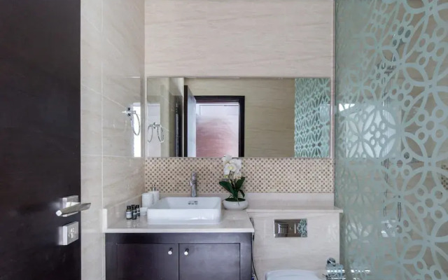 Lavish 3BR With Study in Downtown Dubai