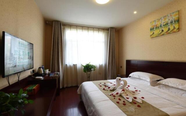 GreenTree Inn Shanxi Jinzhong JieXiu Railway Station Express Hotel
