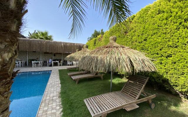 Alacati Roka Tas Otel