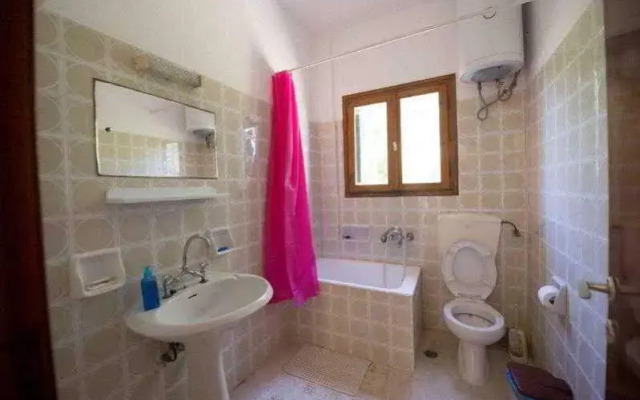 Katerina Pool Apartments