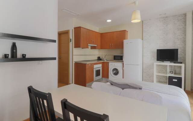 Open Plan Studio in Carreteria