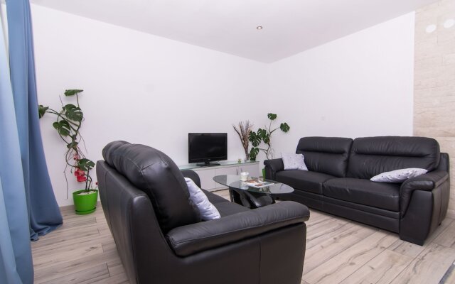 Apartmani Dolores