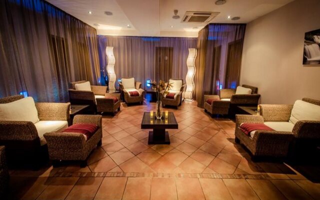 Rochestown Lodge Hotel