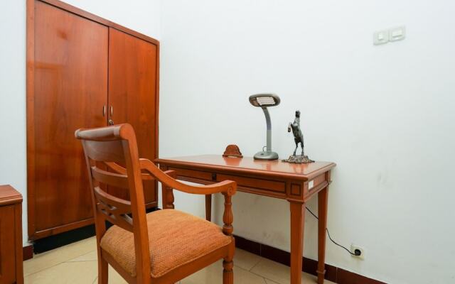 OYO 1346 Sinergi Hotel Gresik