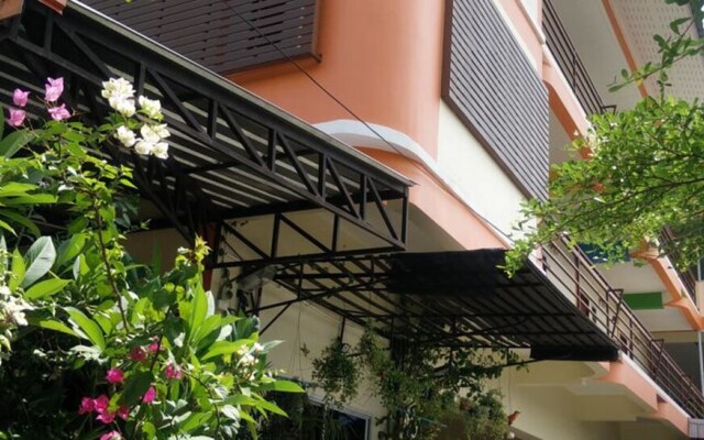 Promplace Residence
