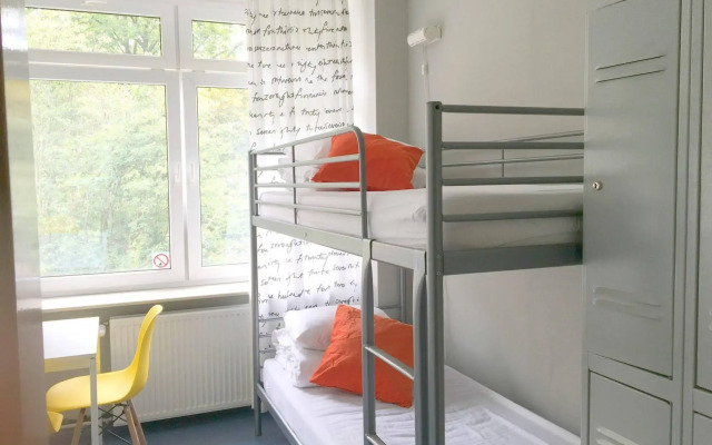 Cloud Hostel