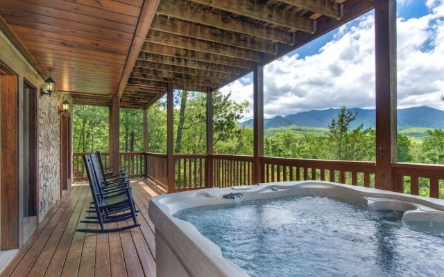 Eagles Point Lodge
