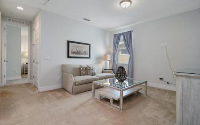 Eight Bedrooms with Pool & Spa 481