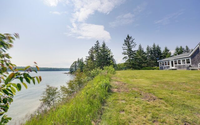 Shorefront House w/ Views, 14 Mi to Acadia NP