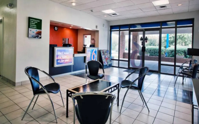 Motel 6 Tallahassee, FL - Downtown