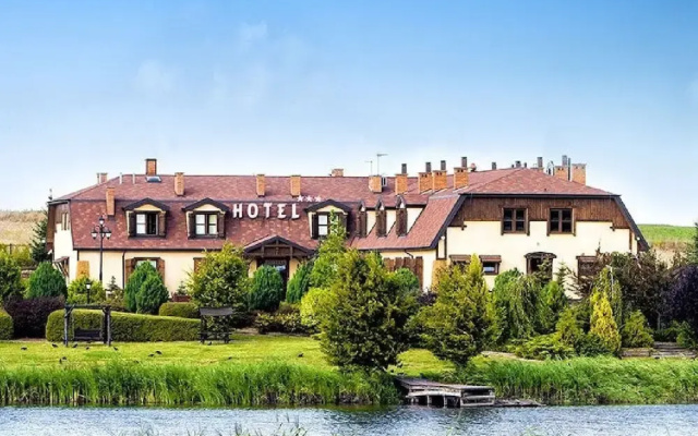 Dwór Bogucin Hotel & Restauracja