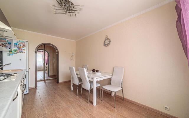 Апартаменты на улице Суворова 151