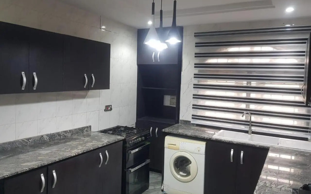 Well furnished 3 bed apartment