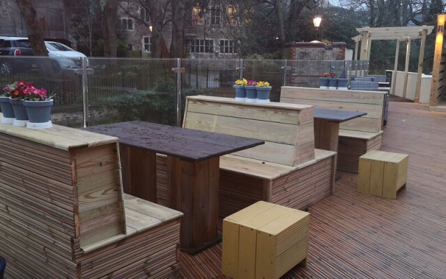 The Barley Sheaf Inn