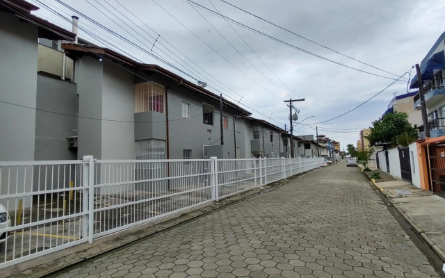 Apartamento Ubatuba - Praia grande - 250m da Praia