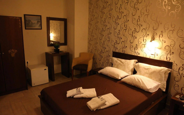 Toti Boutique Rooms