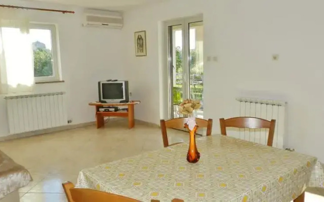 Apartments Cetina 405