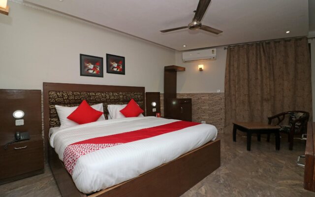 City Centre By OYO Rooms