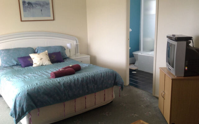 Lake Illawarra Bed and Breakfast