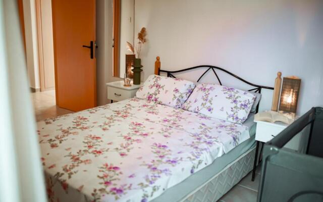 Fantastic 4 Cyprus First Line Beachfront