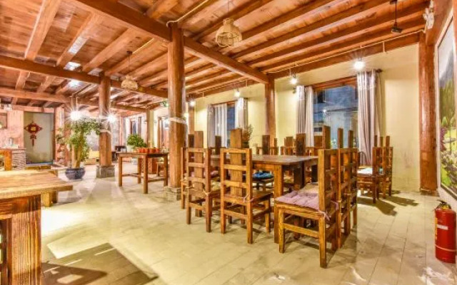 Guzang Xiangbala Diannan Wufu Boutique Inn