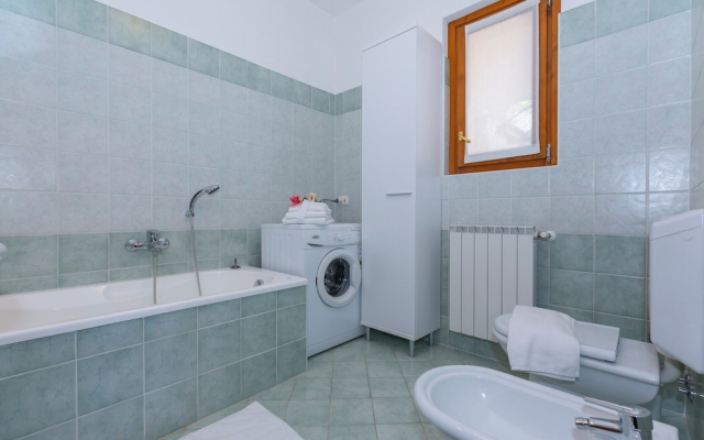 Fontana Del Lago Apt. 11