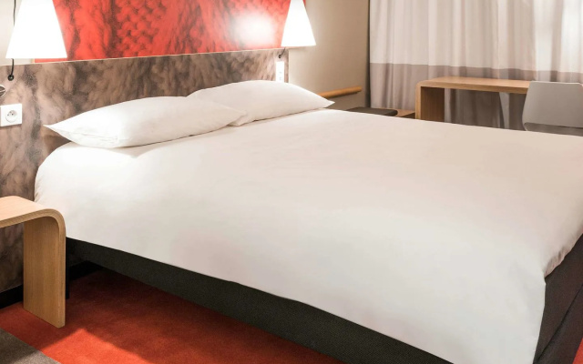 ibis Archamps Porte de Geneve
