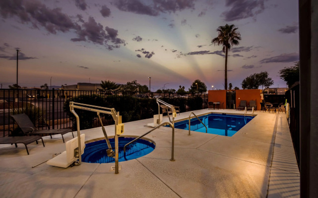 Super 8 by Wyndham Marana/Tucson Area