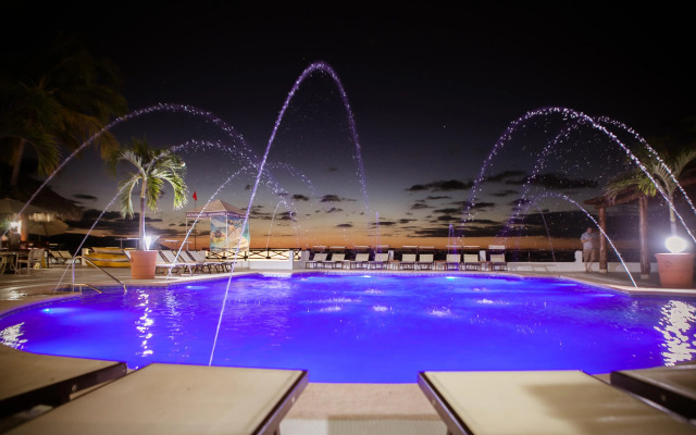 Costa Sur Resort & Spa
