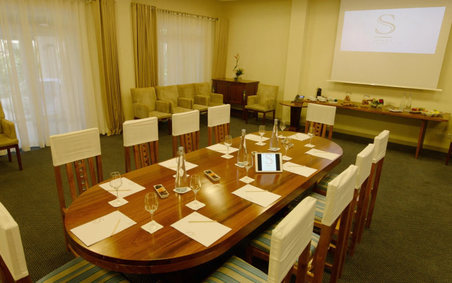 Sands Suites Resort & Spa
